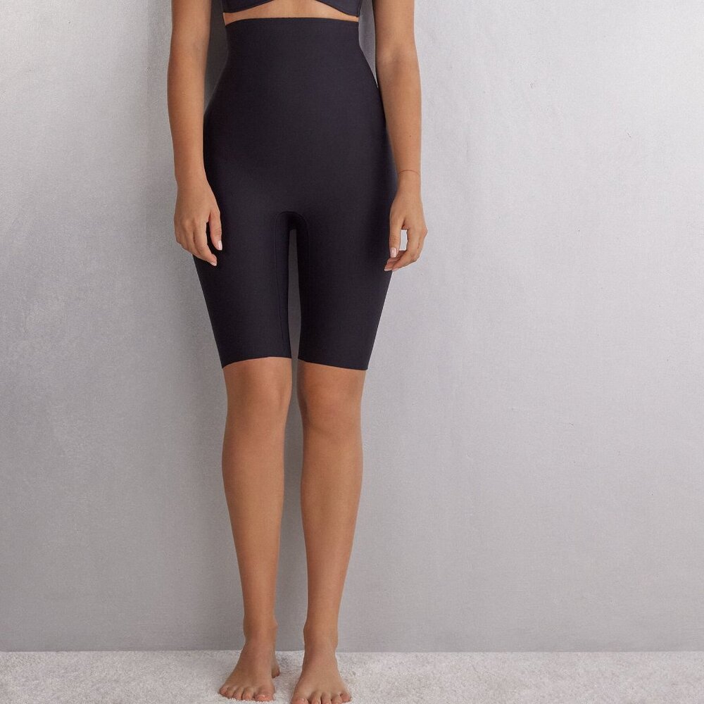 Intimissimi Shaping Shorts in Seamless Microfiber Size S